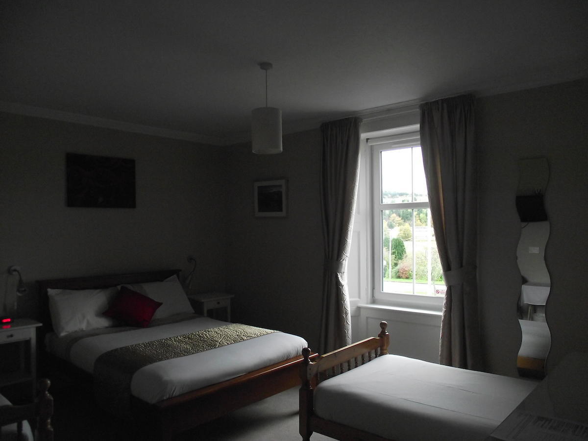 Broomfield House Bed And Breakfast Earlston Rum bild